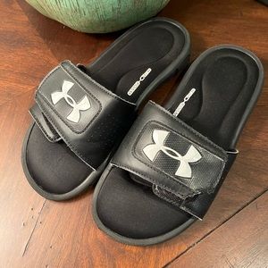 Under armour  slide in sandal